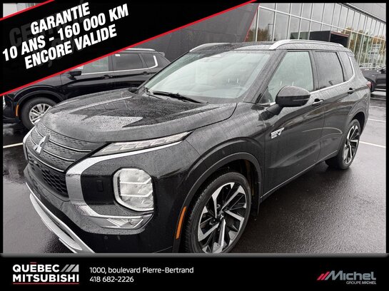 Mitsubishi Outlander PHEV GT S-AWC, 7 passagers, Système de son premium 2023 Noir
